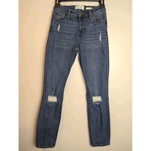 RE Generation by Celebrity Pink Gaia Blue Jeans‎ Size 3/26 Medium Wash Junior